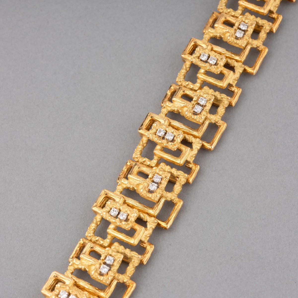 French Bracelet In Gold And Diamonds 70s.-photo-4