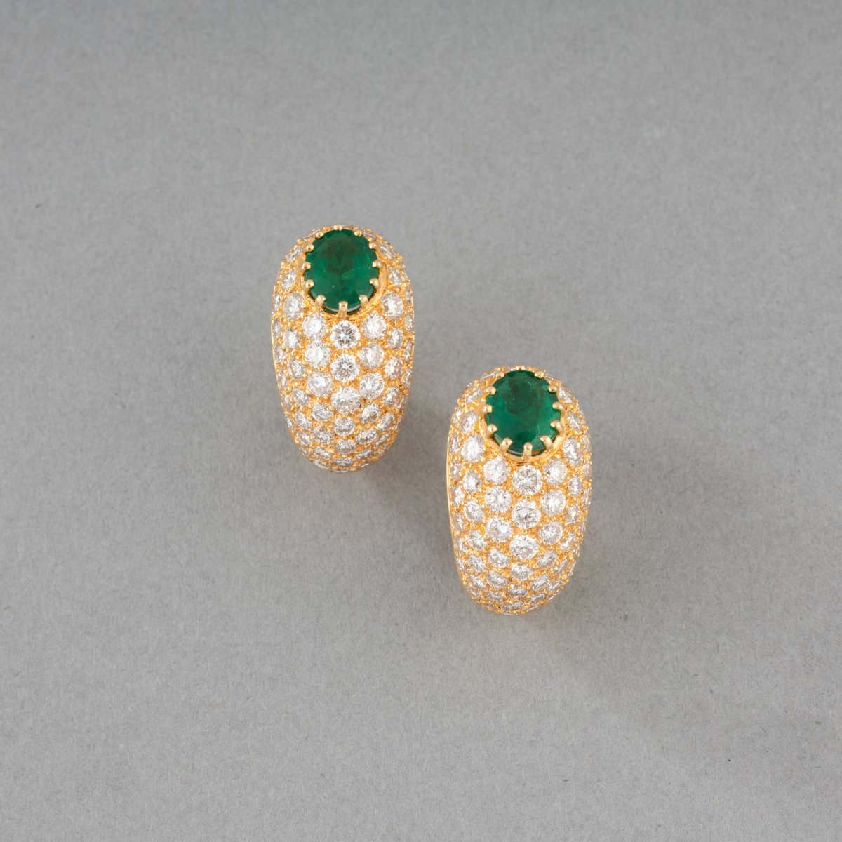 Paire de Boucles D'oreilles Vintage 3 carats de Diamants et Emeraudes-photo-2