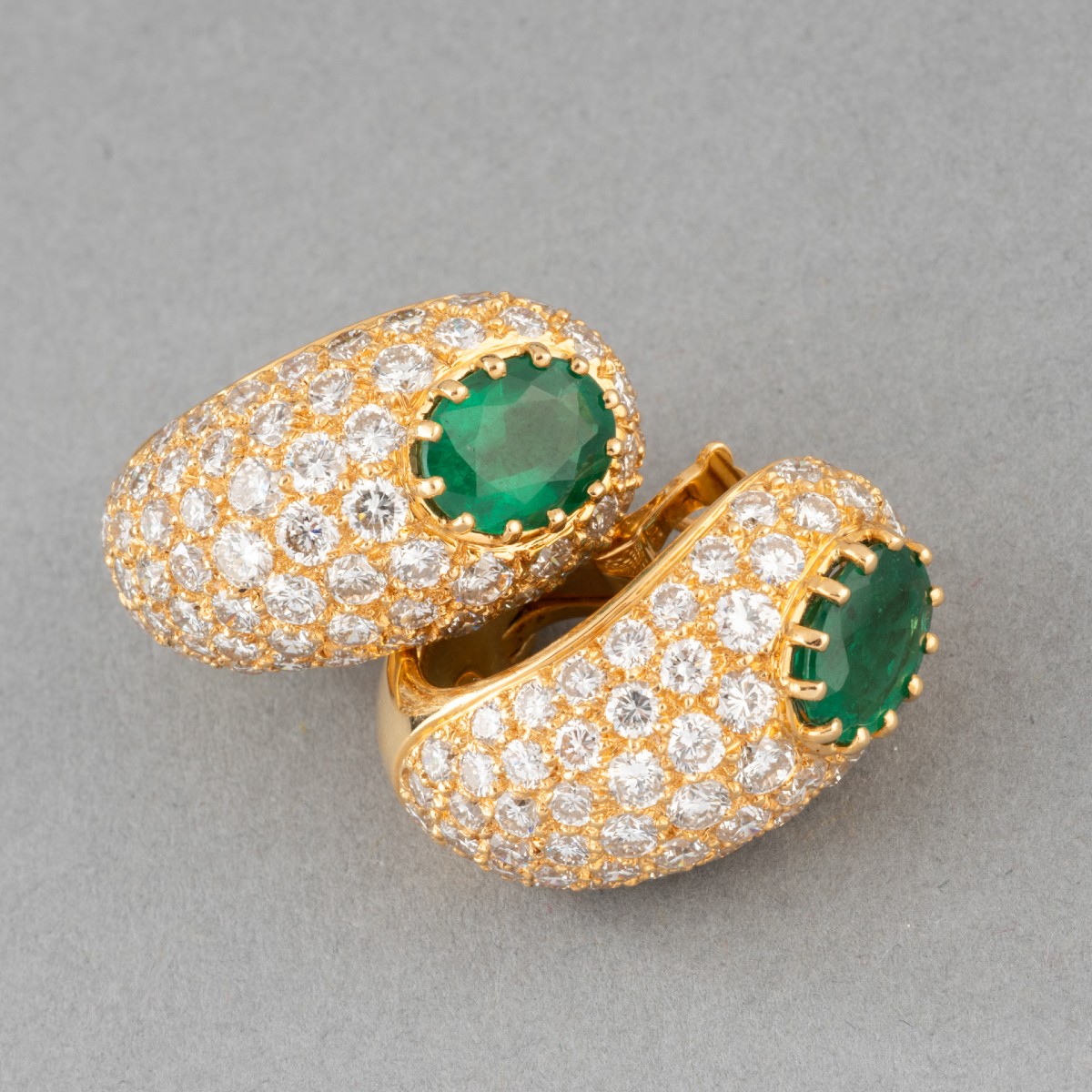 Paire de Boucles D'oreilles Vintage 3 carats de Diamants et Emeraudes