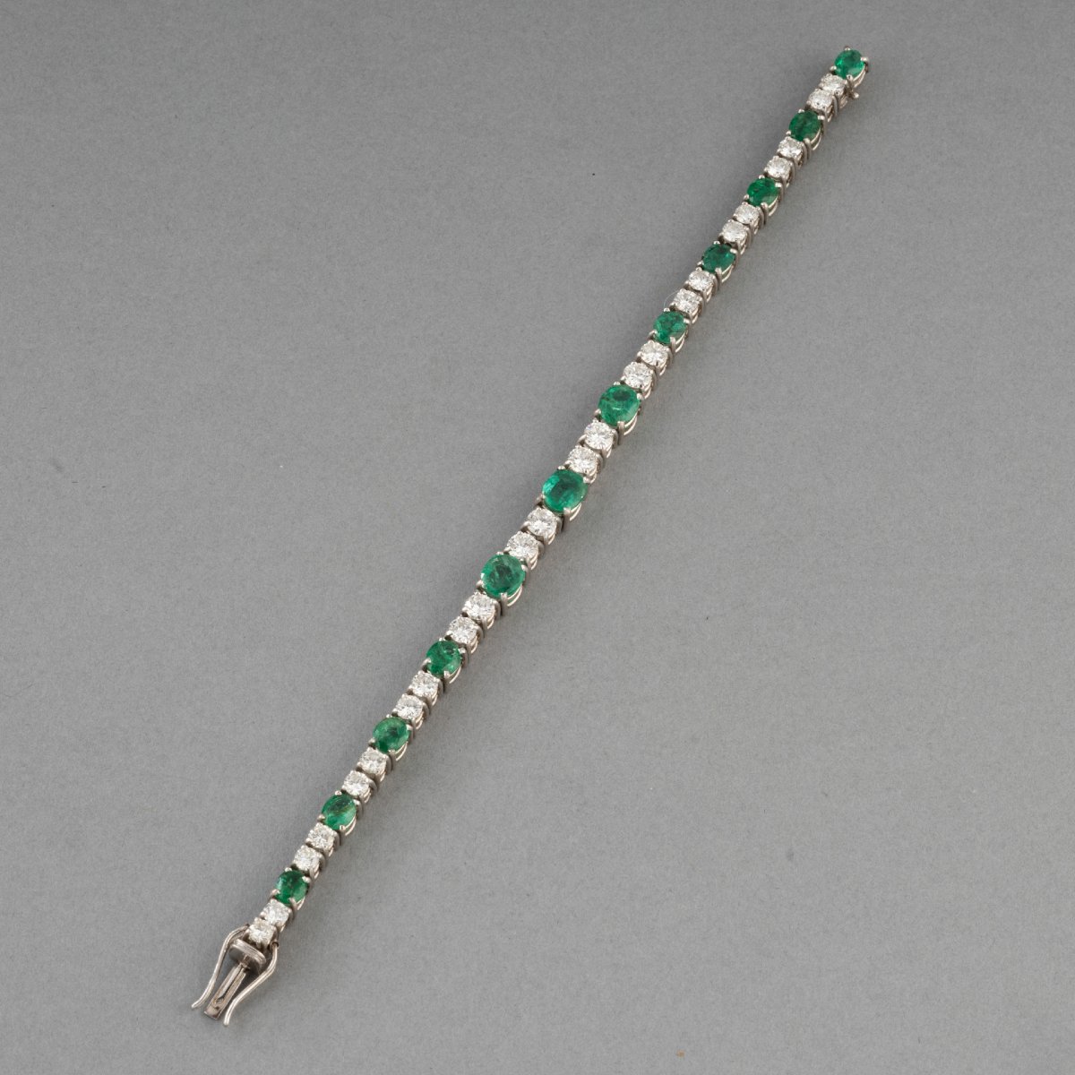 Vintage French Bracelet In Diamonds And Emeralds-photo-2