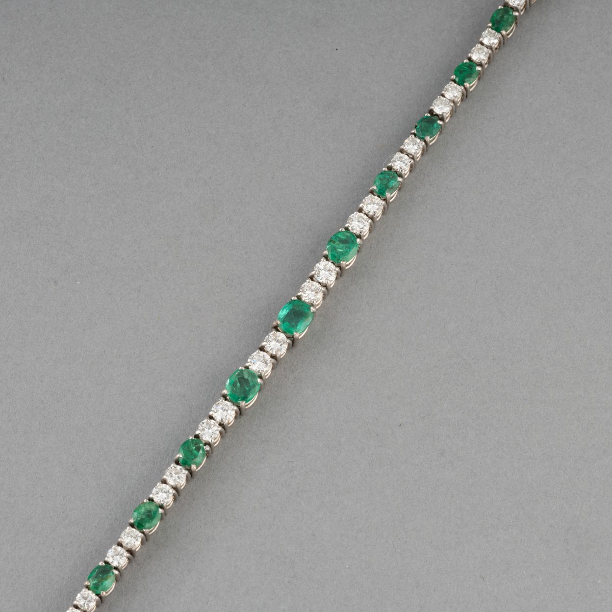 Vintage French Bracelet In Diamonds And Emeralds-photo-3