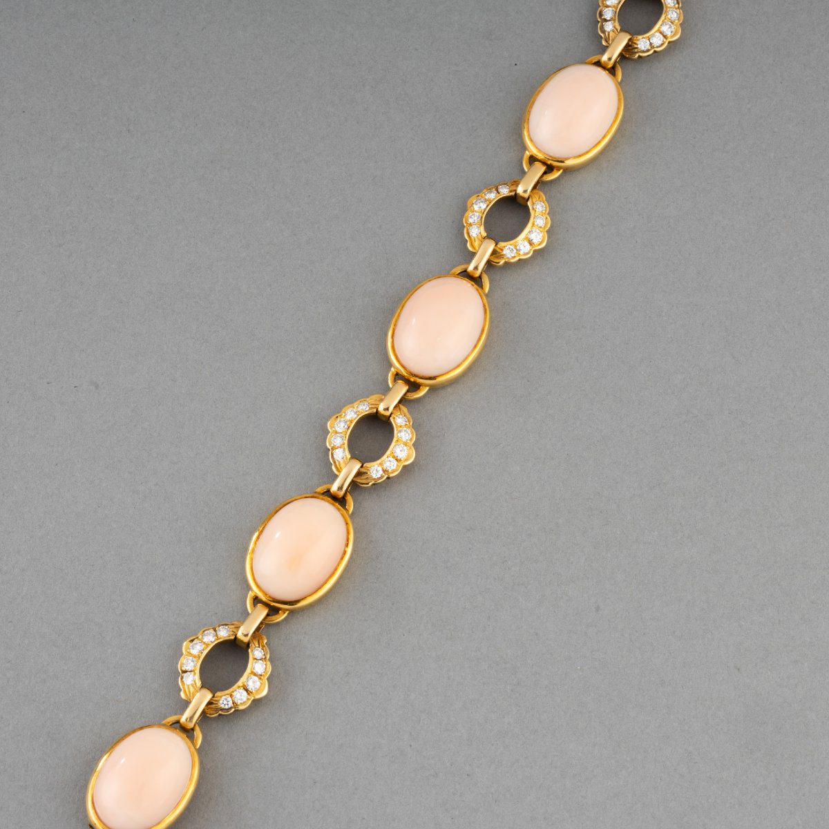 Vintage Gold Bracelet With Diamonds And Coral-photo-3