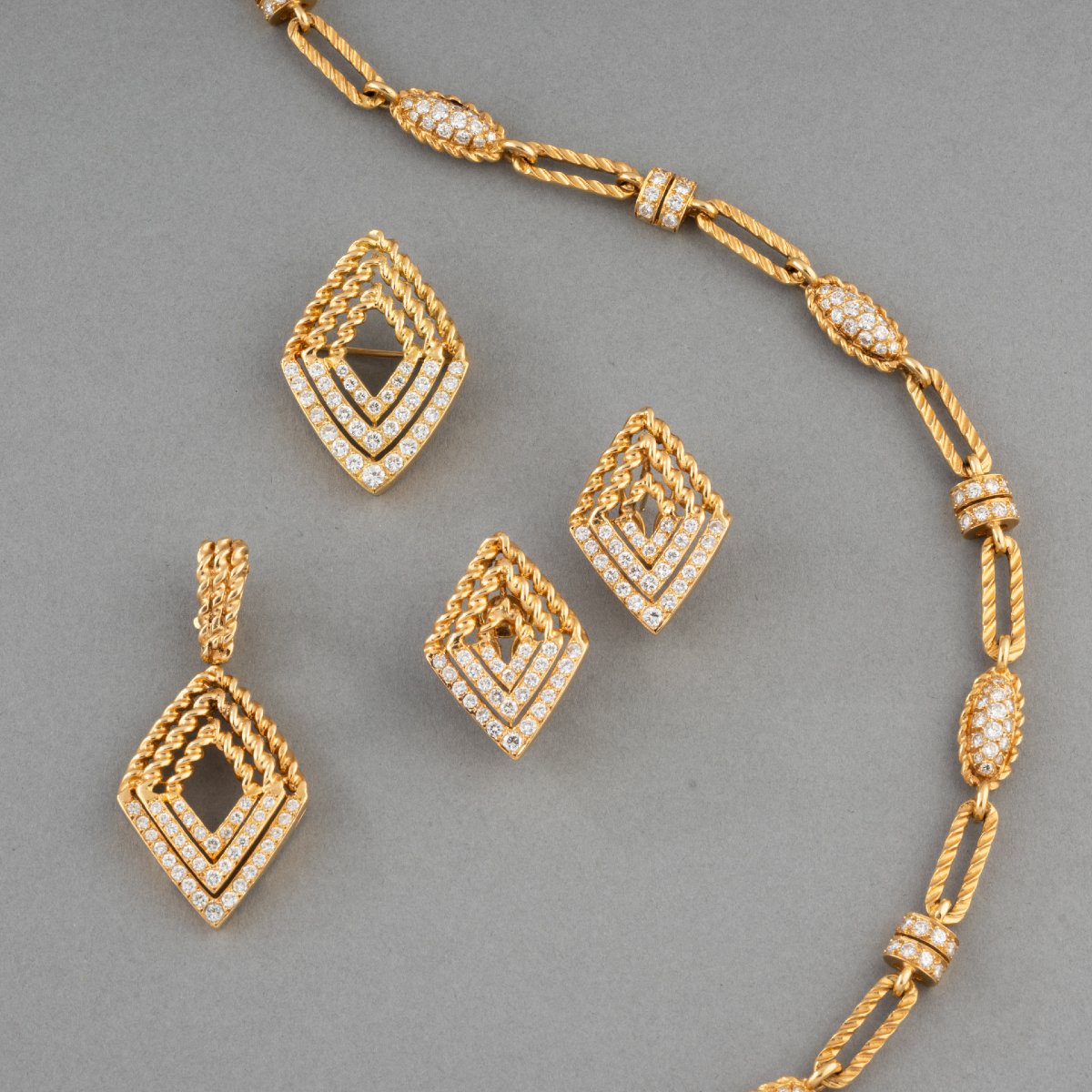 Parure Française en Or et Diamants Années 1970-photo-3
