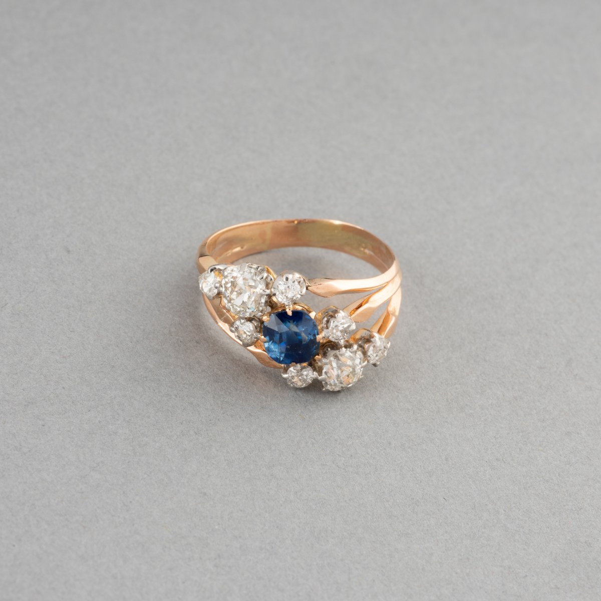 Antique Belle Epoque Ring In Gold, Diamonds And Sapphire-photo-3