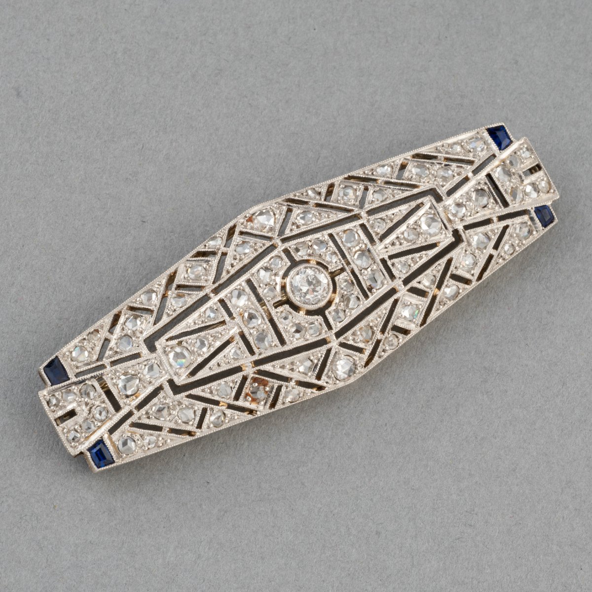 Antique Art Deco Brooch In Platinum Gold And Diamonds-photo-3