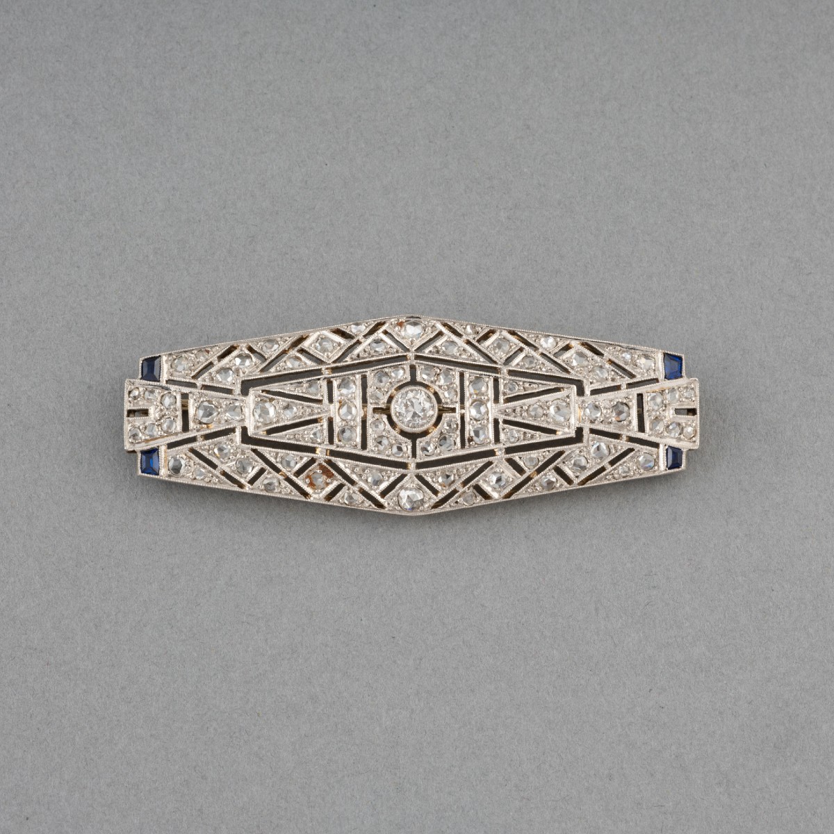 Antique Art Deco Brooch In Platinum Gold And Diamonds