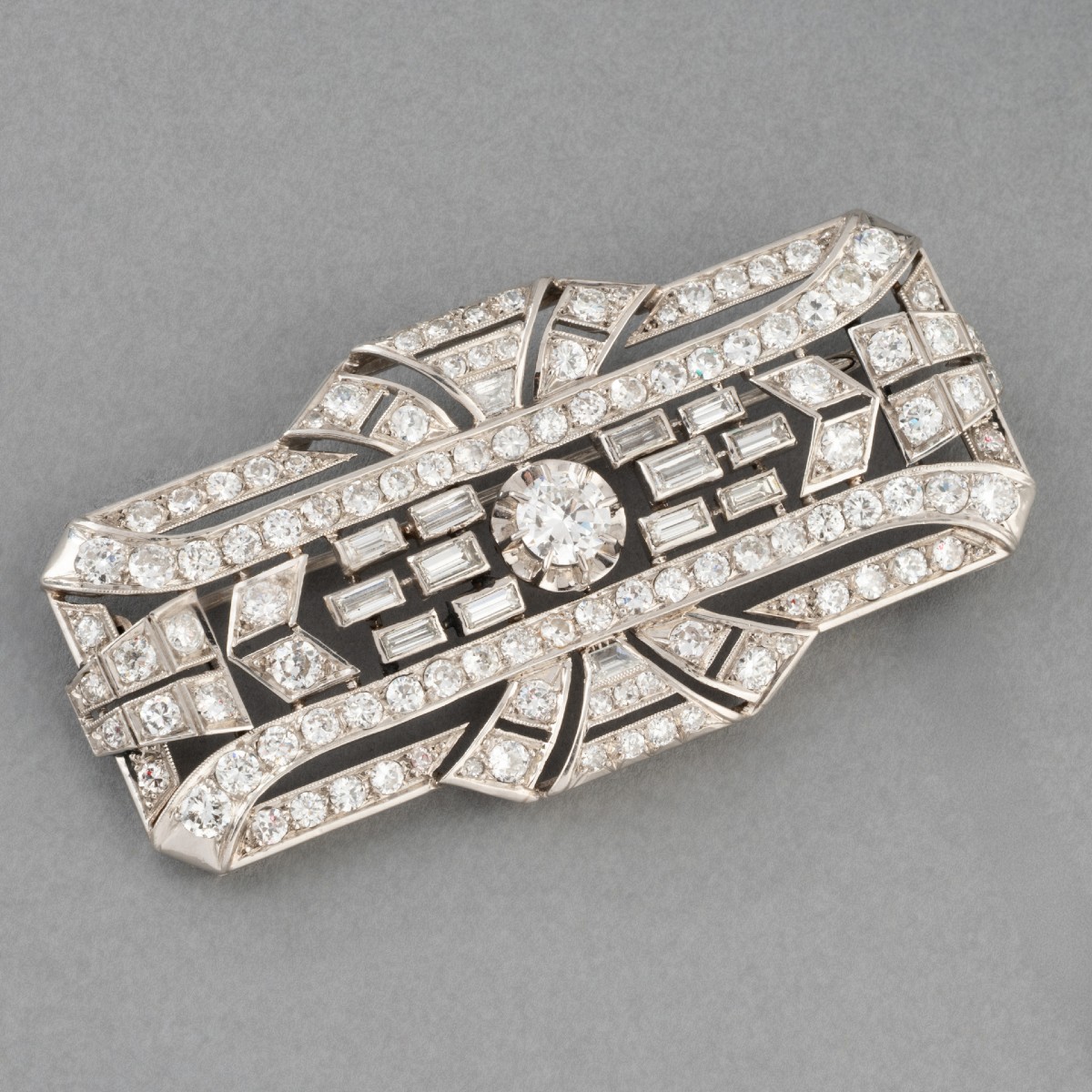 Art Deco French Brooch In Platinum And Diamonds