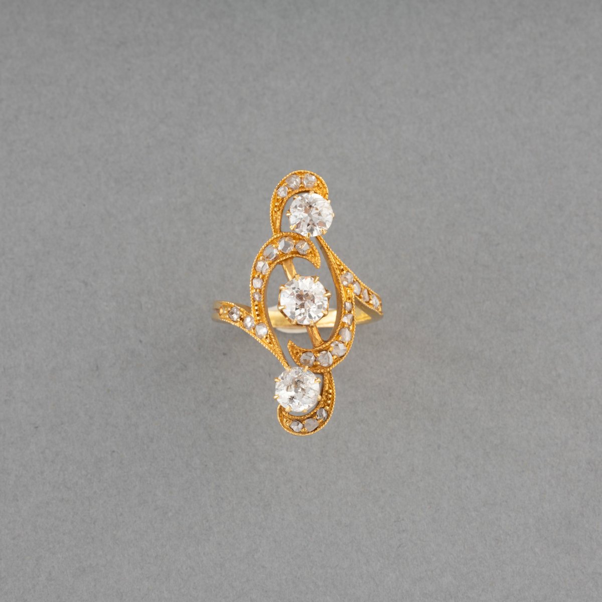 Bague Ancienne en Or et Diamants-photo-2