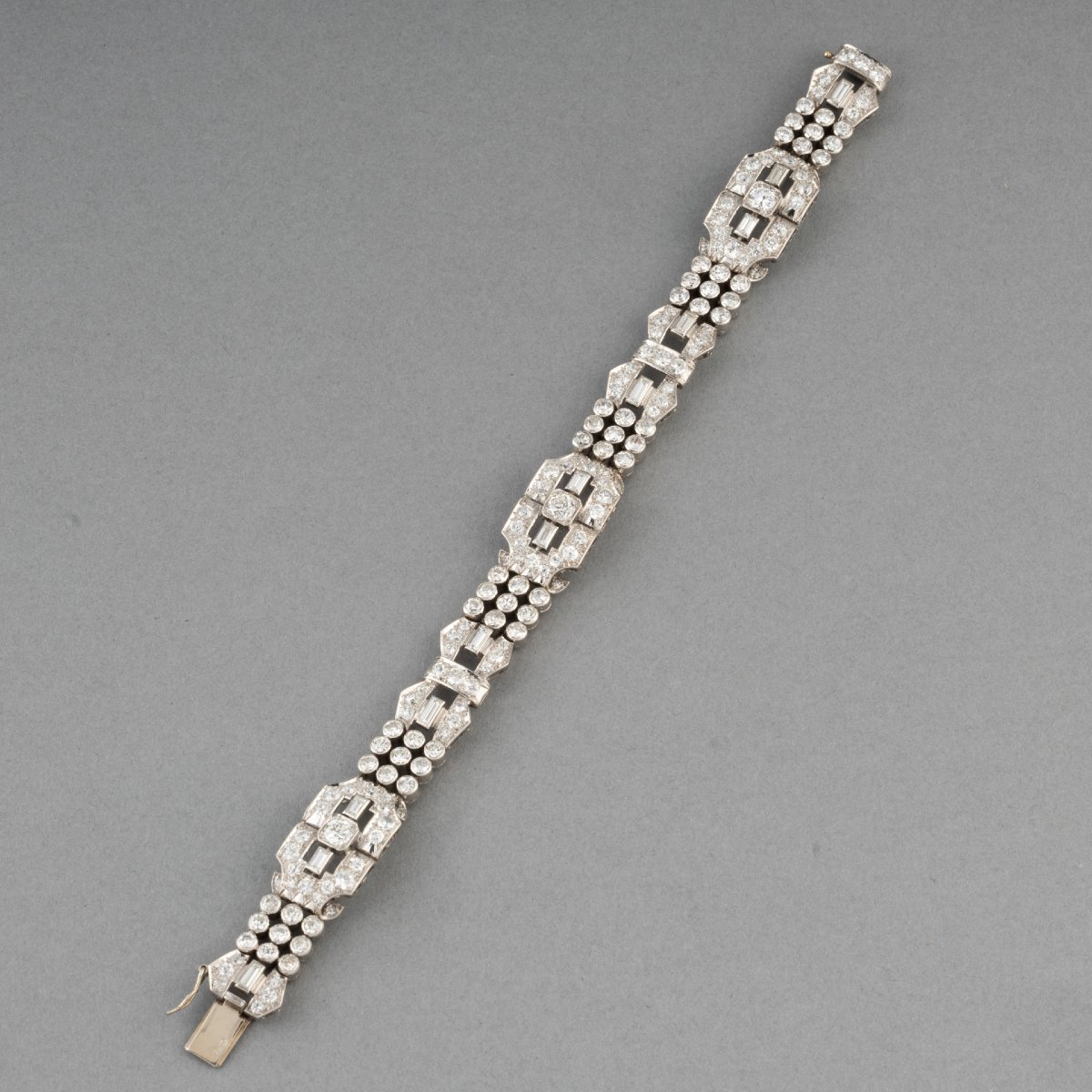 Bracelet Français Art Déco en Platine et 9 Carats de Diamants-photo-2