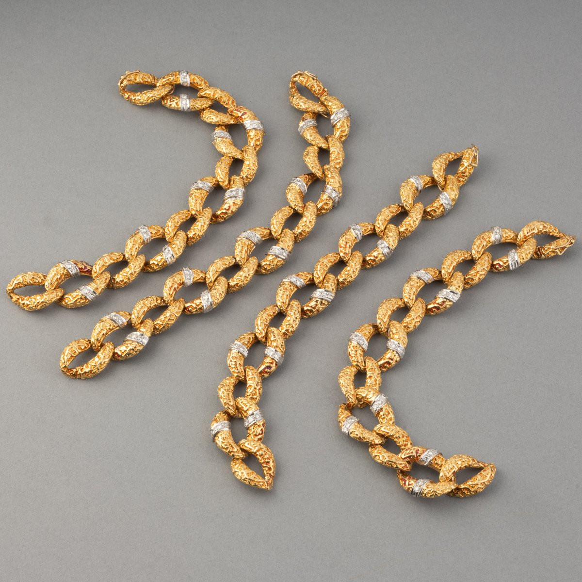 1970s Gold And Diamond Necklace-photo-3