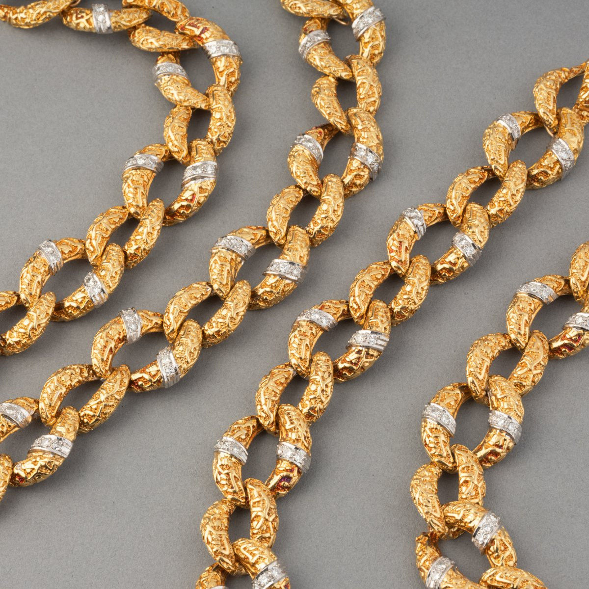 1970s Gold And Diamond Necklace-photo-4