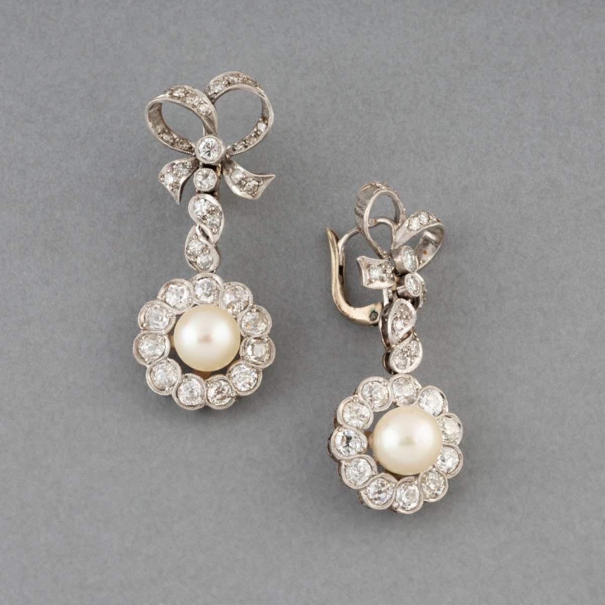 Boucles D'oreilles Anciennes en Or Diamants et Perles-photo-2