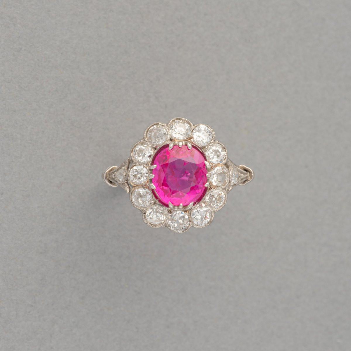 Bague Française Ancienne en Platine Diamants et Rubis Birman Certifié-photo-4