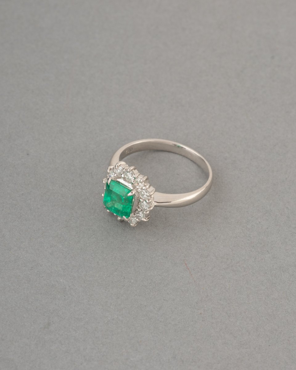 Bague Française Vintage en Or Diamants et Emeraude de 1.30 Carats-photo-3