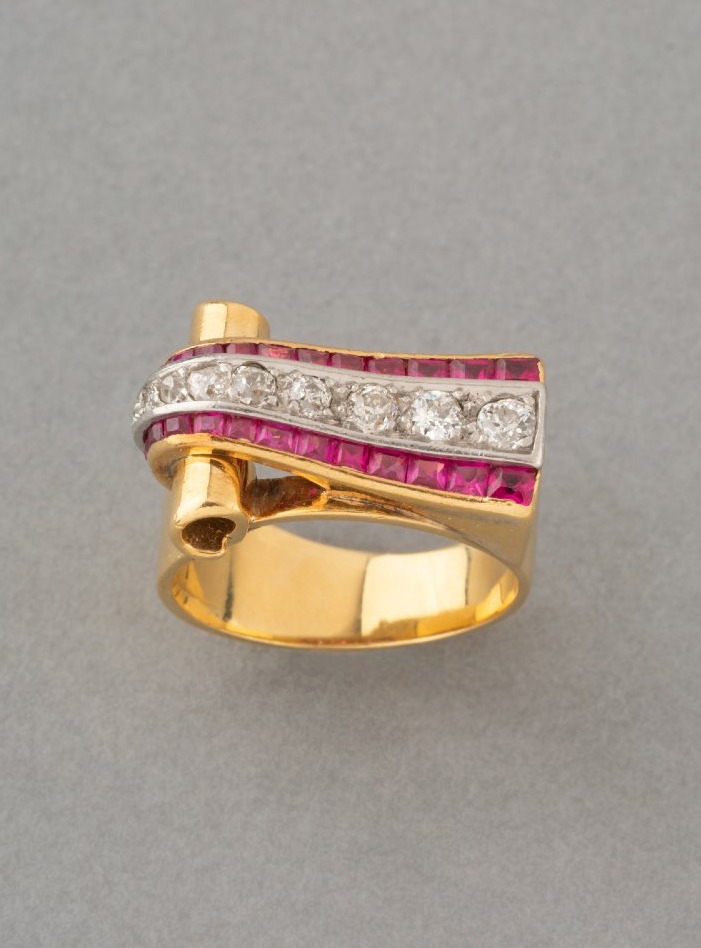 Bague Française rétro en Or et Diamants
