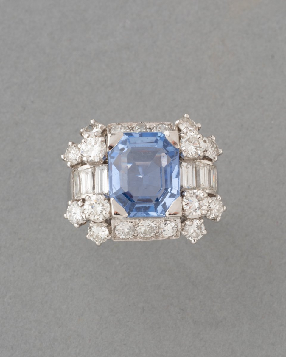 Bague Française Vintage en Or Diamants et Saphir Certifié de 4 Carats 