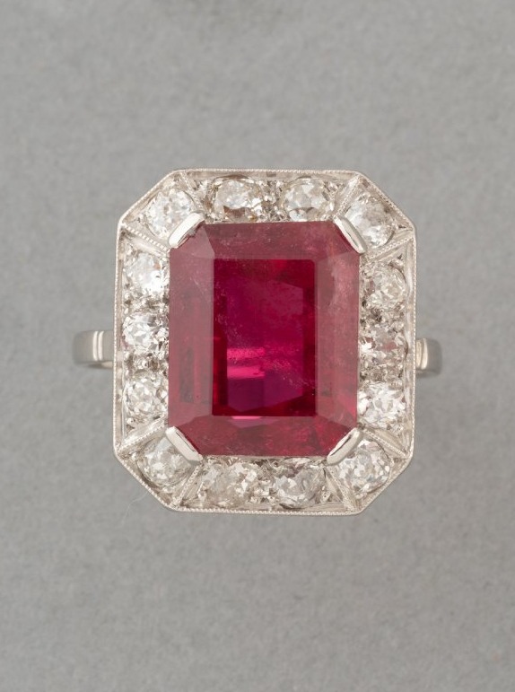 Bague Art Déco Française en Platine Diamants et Rubellite 