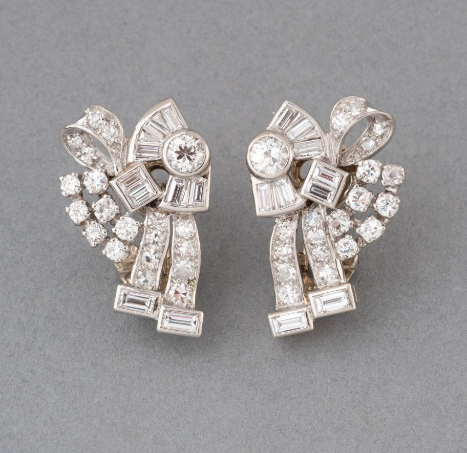 Boucles D'oreilles Française Art Déco en Platine et Diamants