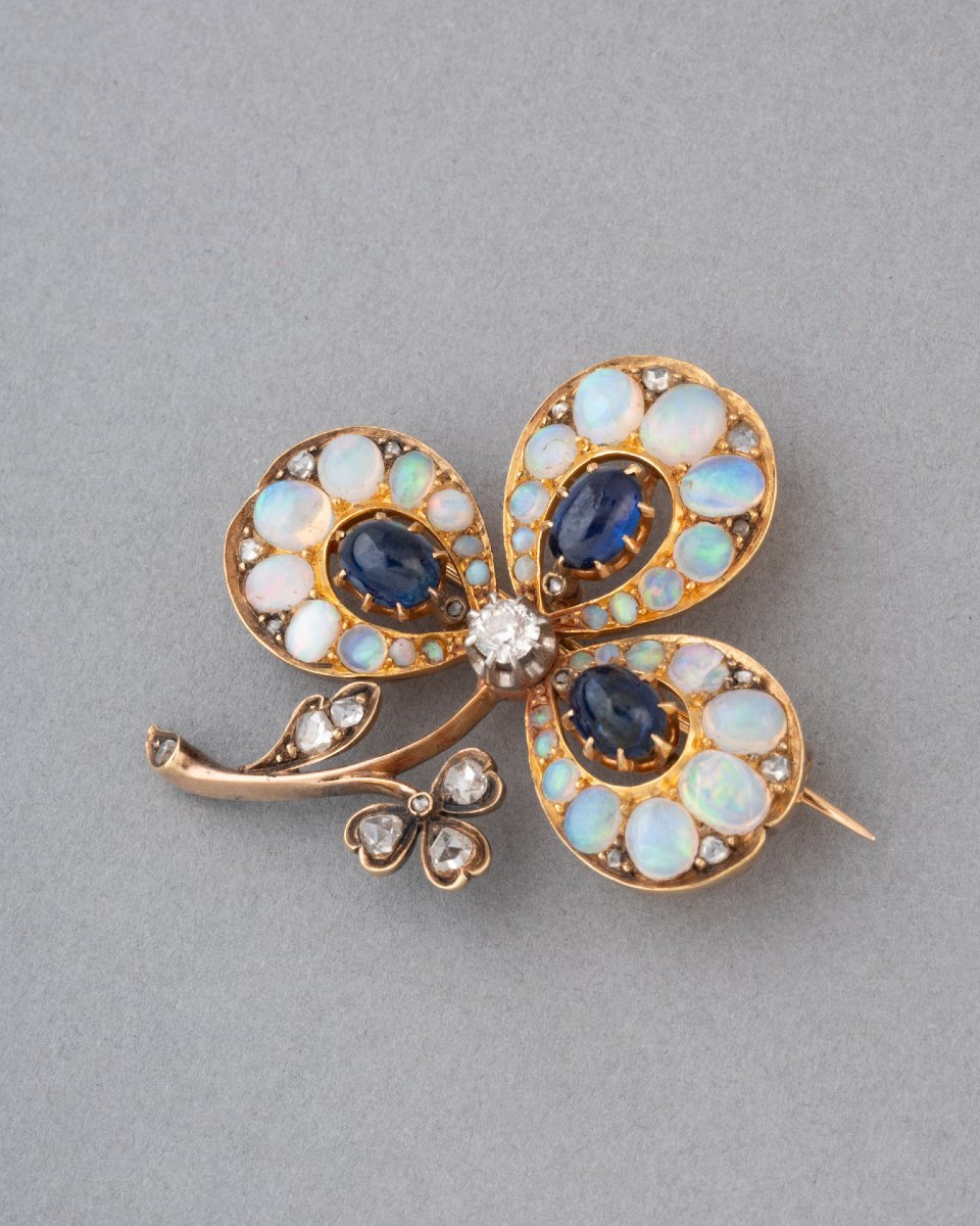 Marret Frères 19th-century Clover Brooch In Gold With Sapphires, Diamonds, And Opals-photo-4