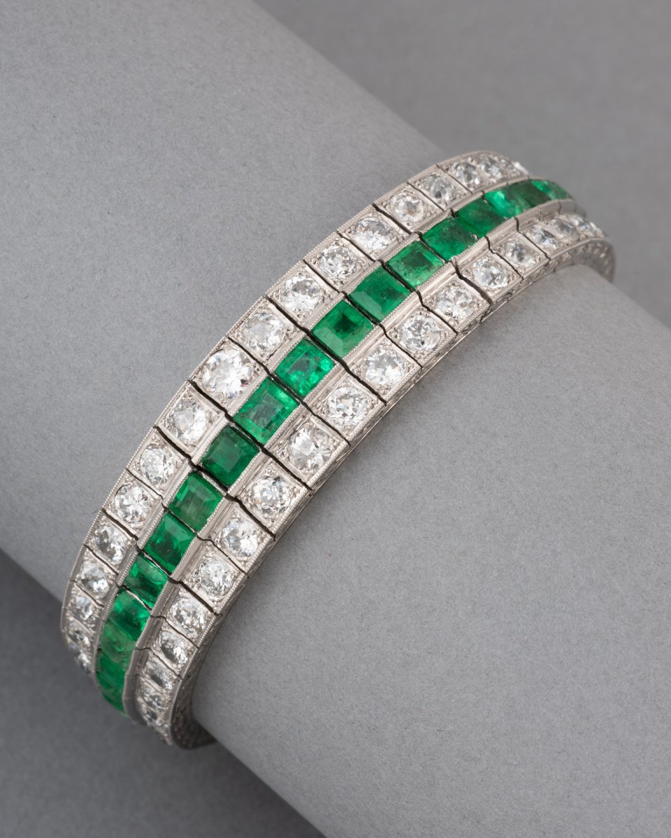 Antique French Art Deco Platinum Bracelet With Diamonds And Emeralds-photo-1