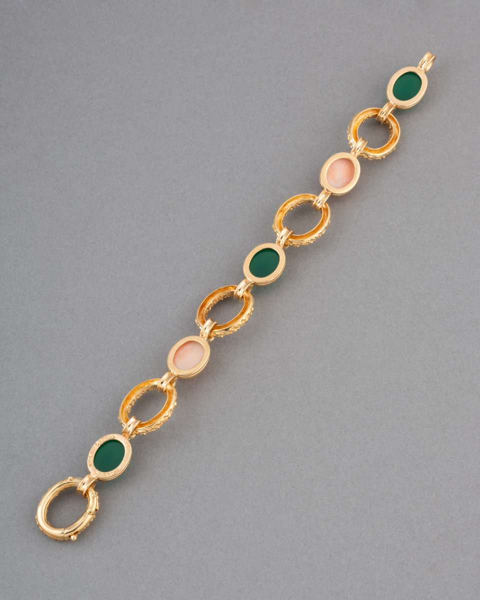 Vintage Van Cleef & Arpels "delphes" Bracelet In Gold With Chrysoprase And Coral -photo-2