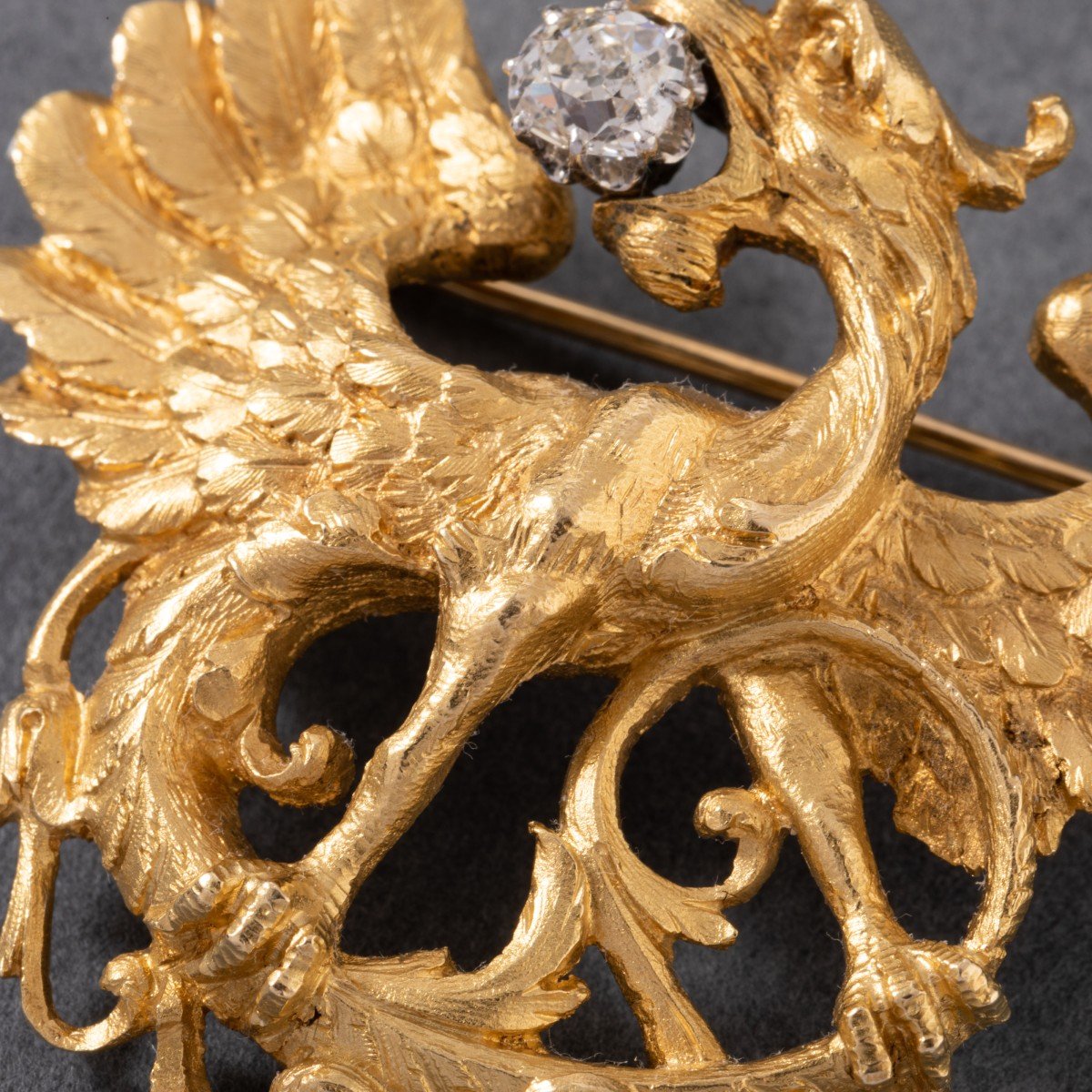 Antique French Chimera Brooch In Gold And Diamonds-photo-1