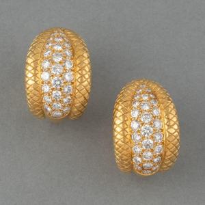 Vintage Boucheron Earrings In Gold And Diamonds