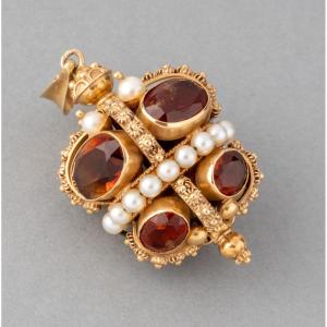 Vintage Italian Gold Charm Pendant Citrines And Pearls