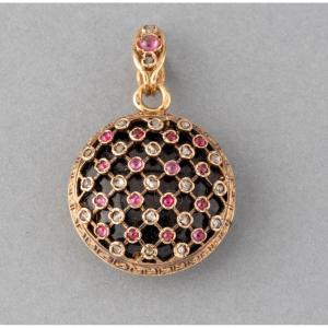 Old French Medallion Pendant In Gold Ruby Diamonds And Email