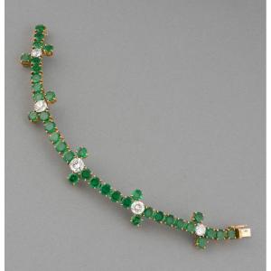 Vintage French Bracelet In Gold Emeralds And Diamonds By René Kreiss