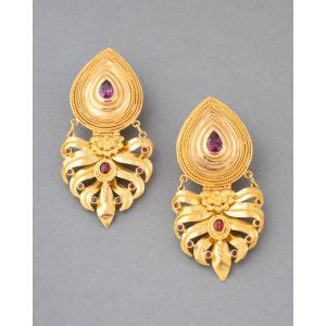 Vintage French Earrings In 21k Gold And Rubies