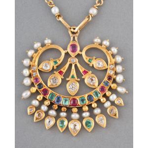 Collier Pendentif Français Vintage en Or et Pierres Précieuses