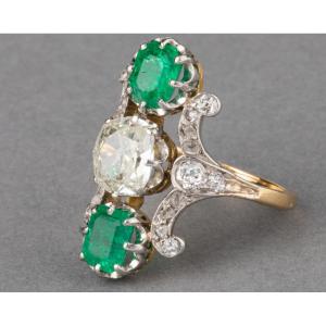 Belle Epoque Ring 1.40 Carats Emerald And 1.10 Carat Diamond