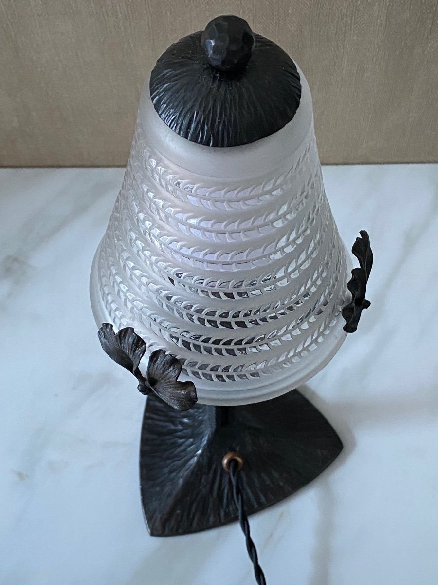 R Lalique  Modele Cytise Lampe En Fer Forgé-photo-4