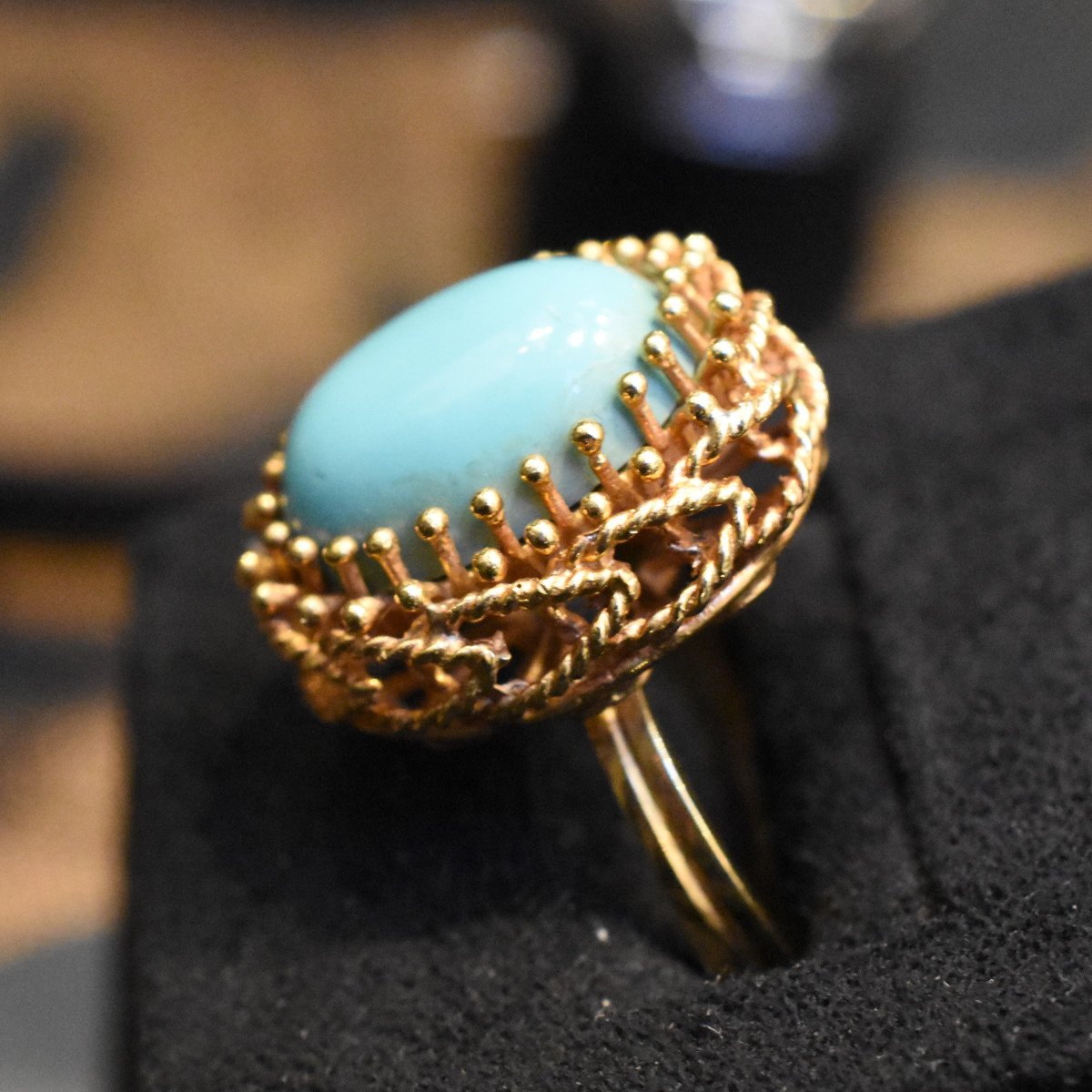 18k Gold Ring With Turquoise Cabochon-photo-4