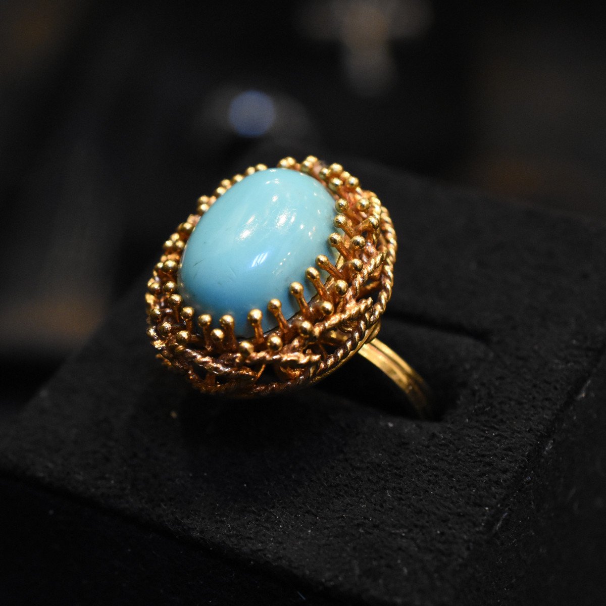 18k Gold Ring With Turquoise Cabochon