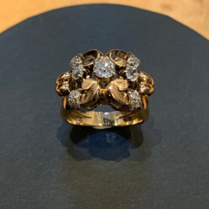 Art Deco Gold And Diamond Ring-photo-2