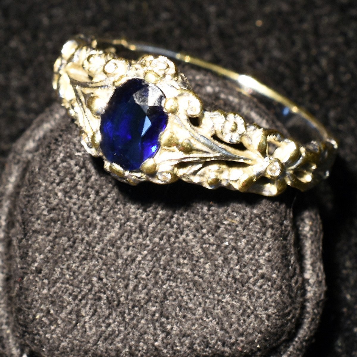 Ring Sapphire 19th Century-photo-3