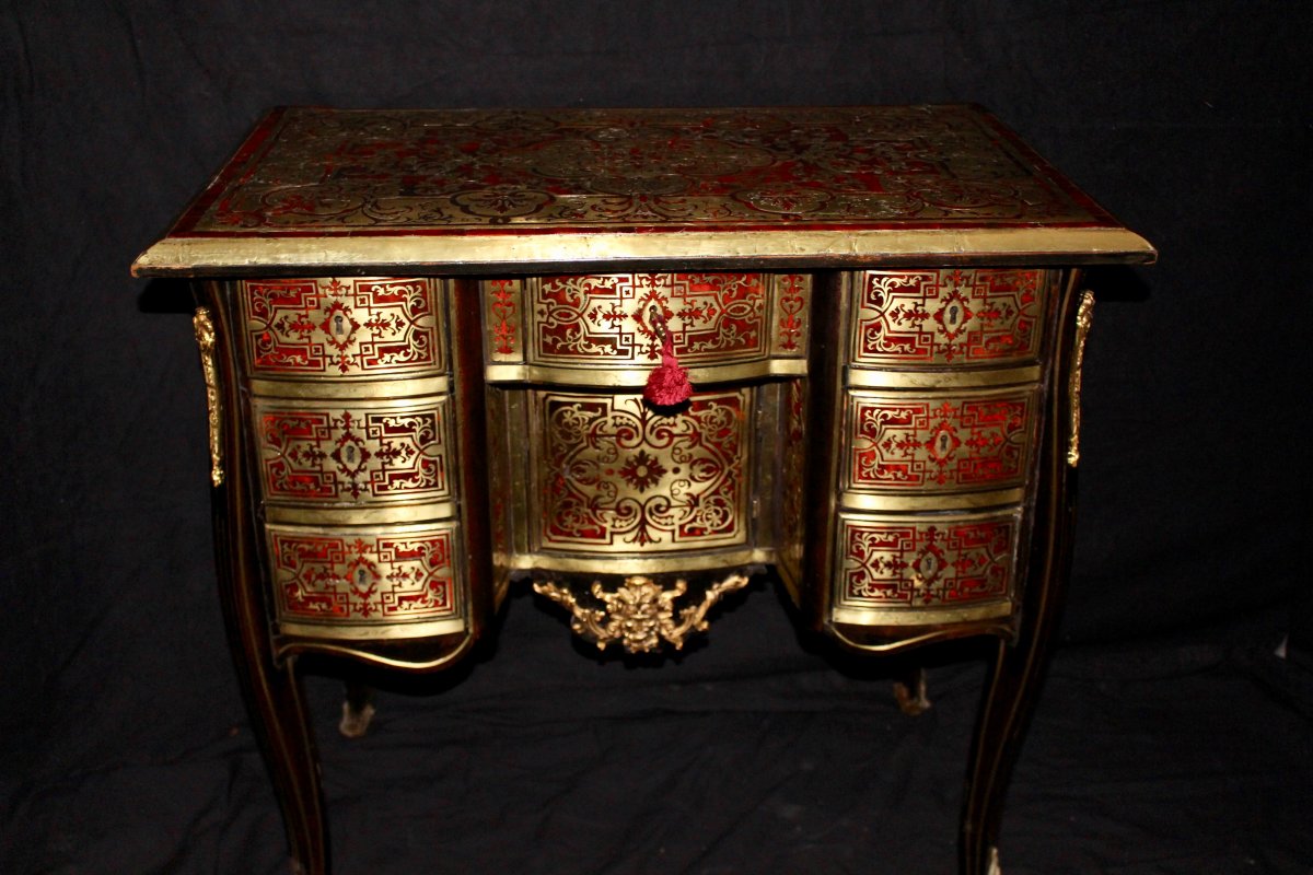 Rare Petit bureau  en marqueterie Boulle Epoque Louis XIV début XVIIIème  en placage d'écaille rouge et laiton (L85 cm / H 82 cm)-photo-4