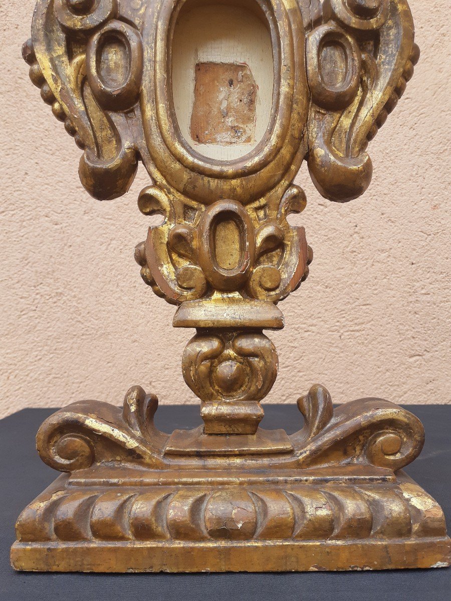 Spanish School Late 17th Century, Reliquary In Golden Wood (h 56 Cm)-photo-4