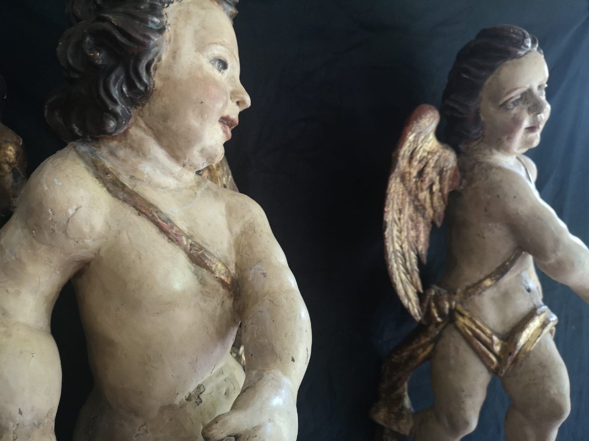 Grande Paire d'Anges En Bois Sculpté Polychromé Et Doré,  Espagne  XVIIème  ( H 68 Cm )-photo-1