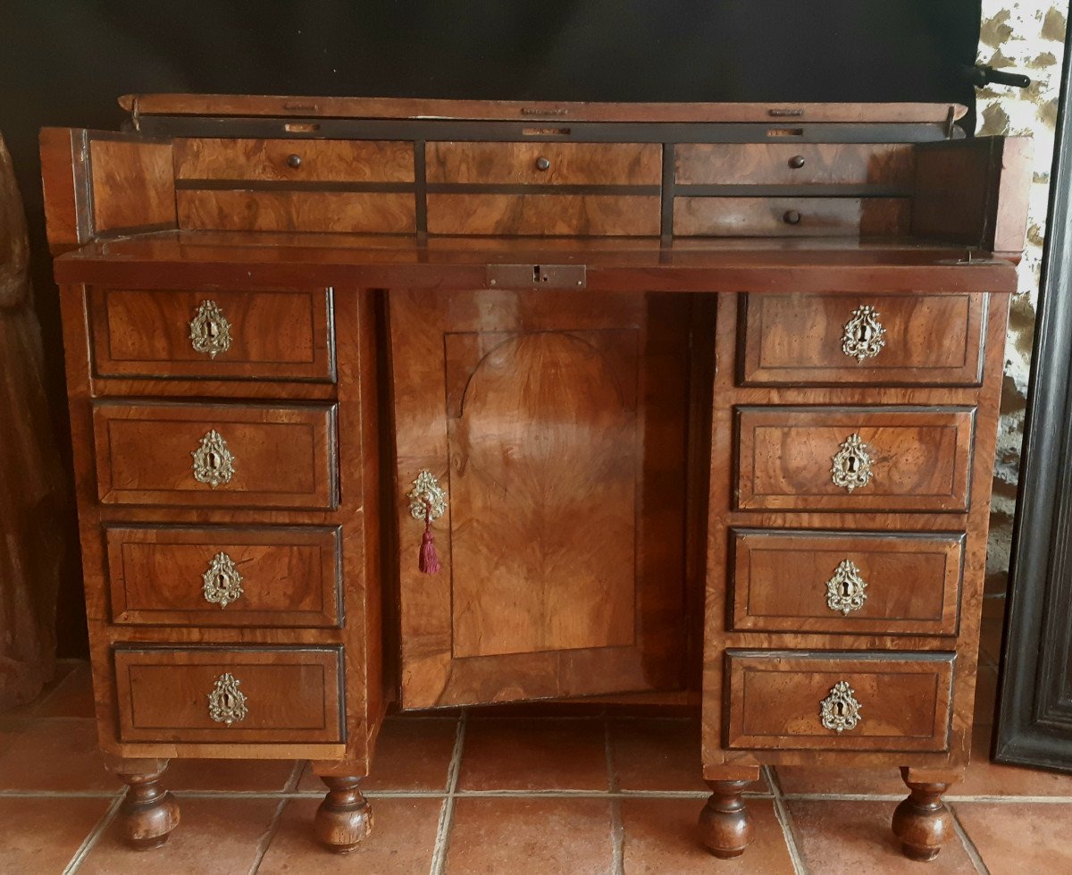 Bureau De Changeur En Bois De Placage Et Décor Marqueté Début XVIIIème  ( H 83 L 103 P 69 Cm)-photo-4