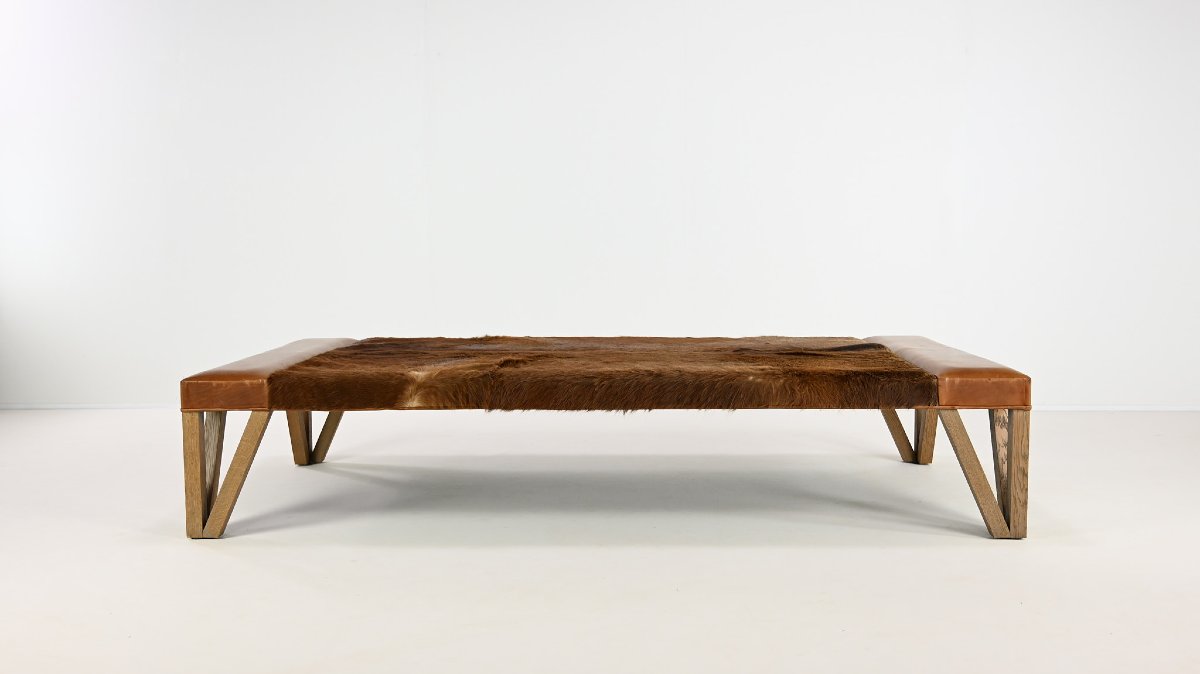 Lionel Jadot, Importante Banquette En Peau De Vachette, Cuir Et Chêne, C.2010-photo-2