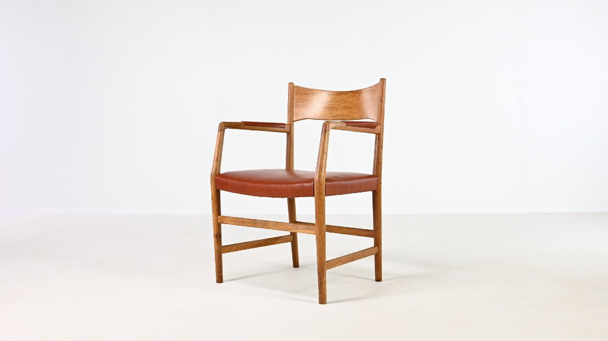 Hans J. Wegner, Town Hall Chair. Chêne Et Cuir, Danemark, Circa 1940-photo-2