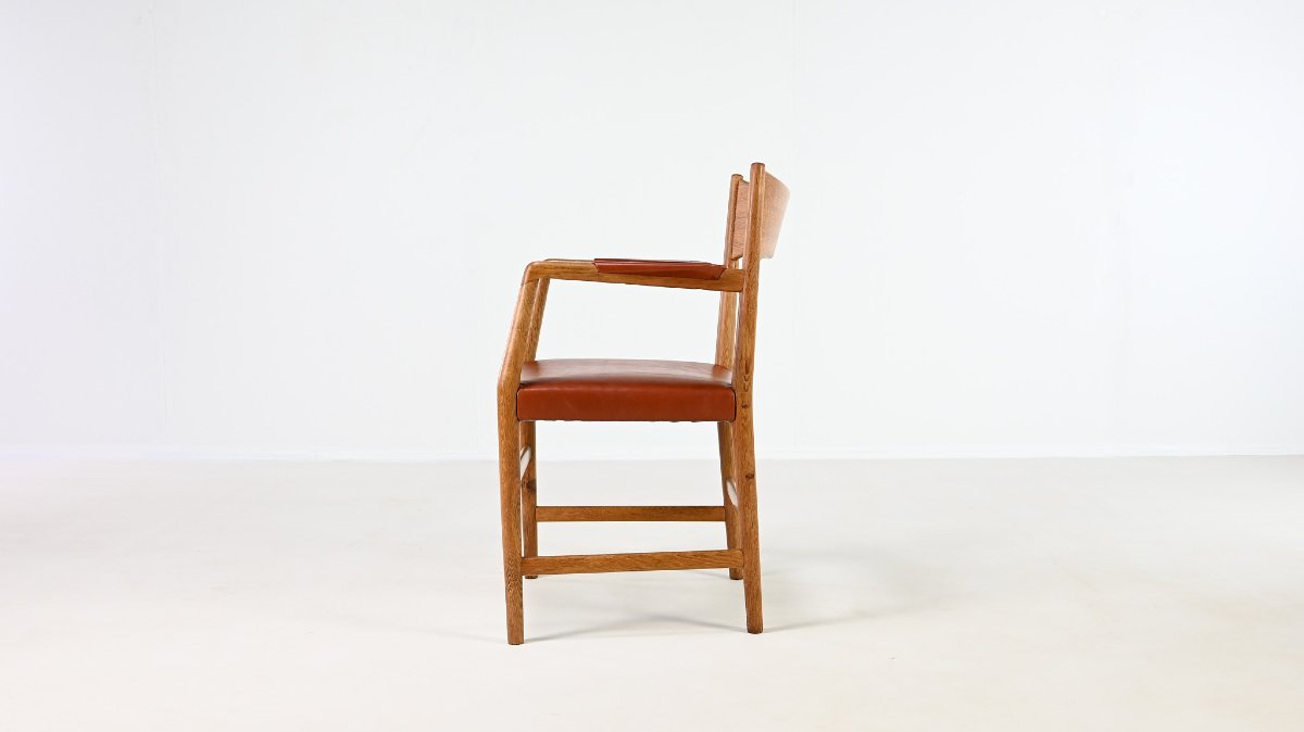 Hans J. Wegner, Town Hall Chair. Chêne Et Cuir, Danemark, Circa 1940-photo-3