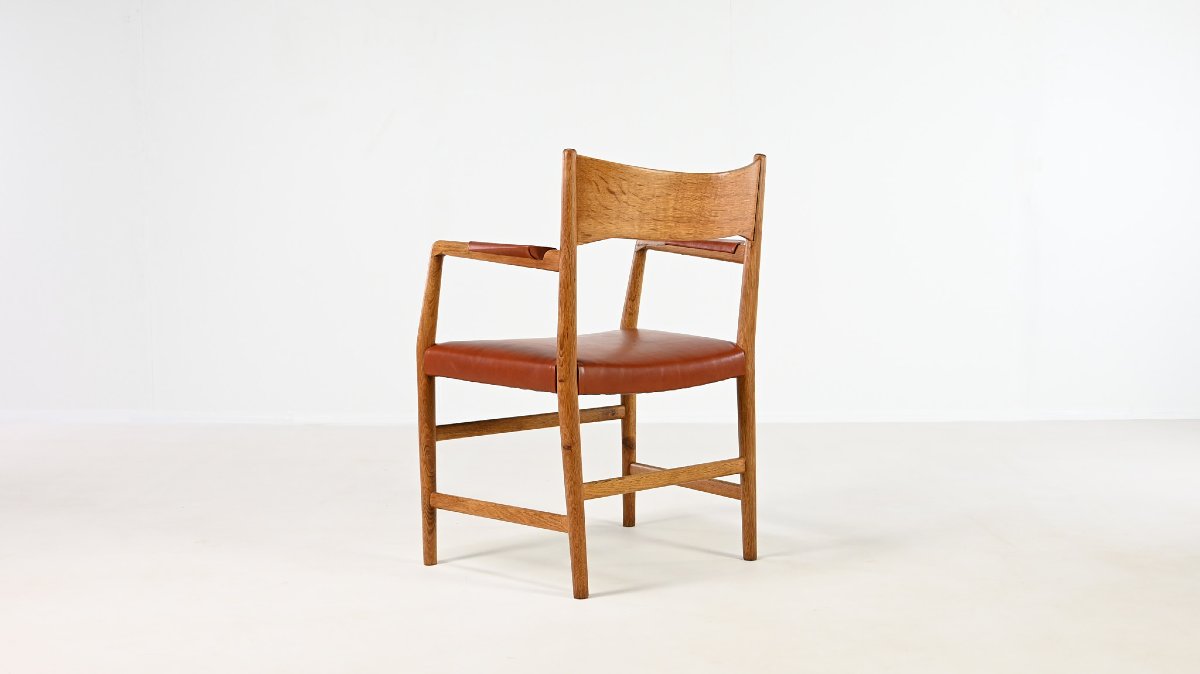 Hans J. Wegner, Town Hall Chair. Chêne Et Cuir, Danemark, Circa 1940-photo-4