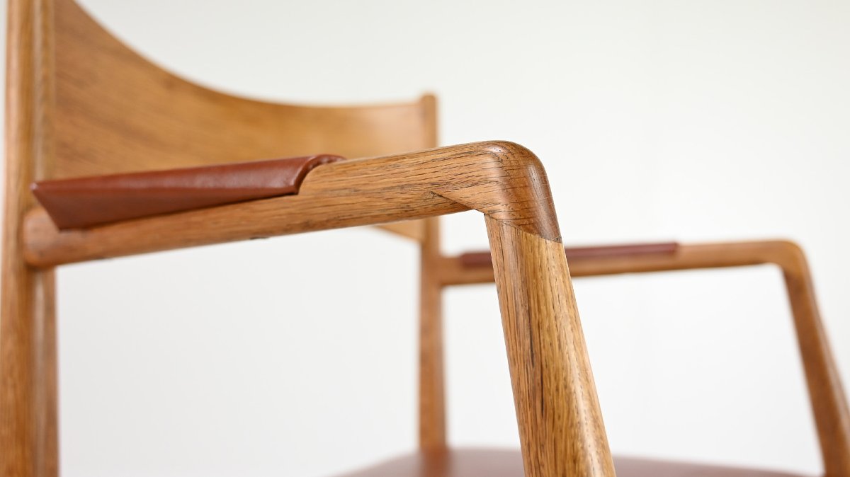 Hans J. Wegner, Town Hall Chair. Chêne Et Cuir, Danemark, Circa 1940-photo-5