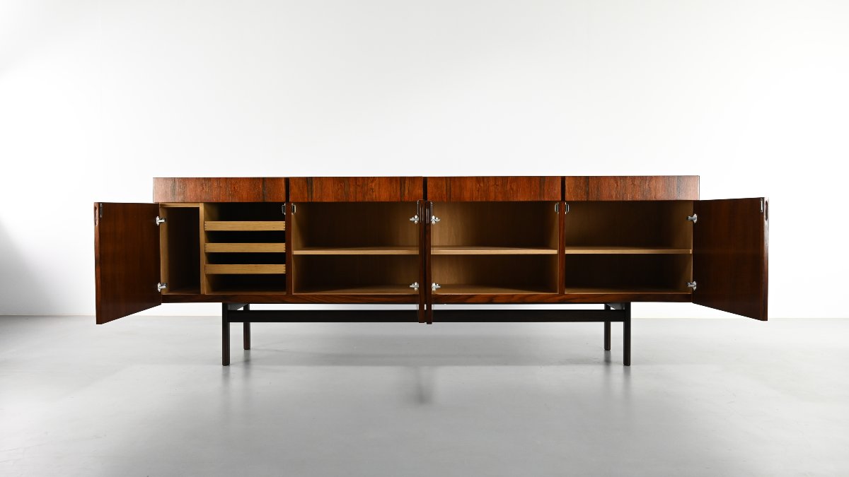 Ib Kofod-larsen, Rosewood Credenza. Denmark, C.1960-photo-2