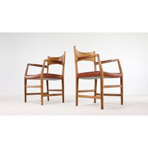 Hans J. Wegner, Town Hall Chair. Oak And Leather, Denmark, Circa 1940