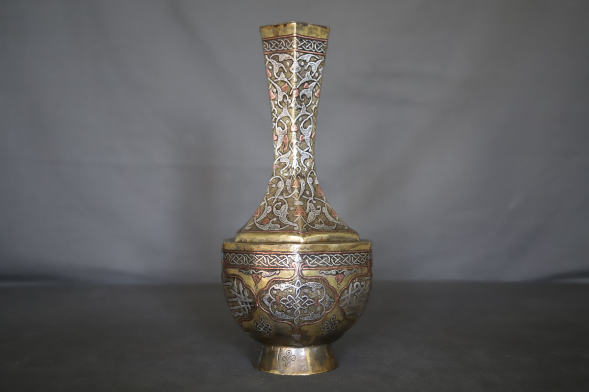 Vase En Laiton Damasquiné d'Argent Et Cuivre - Egypte Ou Syrie 19ème Siècle